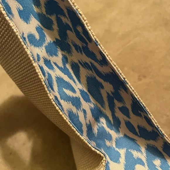 Estée Lauder Stylish Blue and Cream Tote Bag Set, New, Never Used - Picture 4 of 7